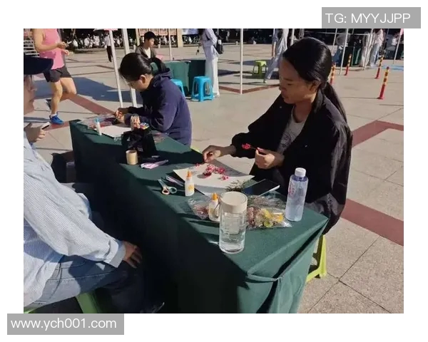 团队协作挑战猜足球明星名字的趣味游戏活动