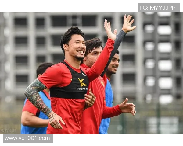 足球明星是否已踏足新疆这片热土引发球迷热议